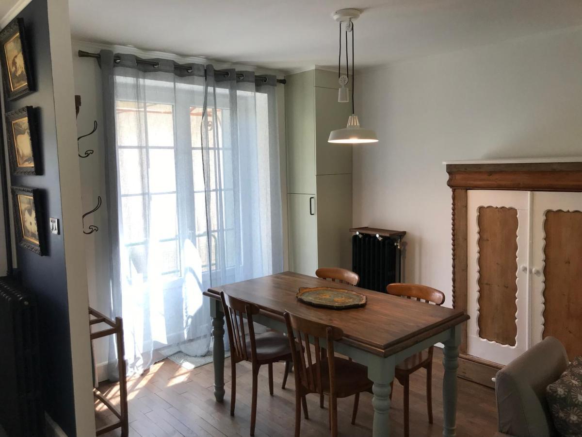 Town House Jumilhac-Le-Grand Villa Екстериор снимка