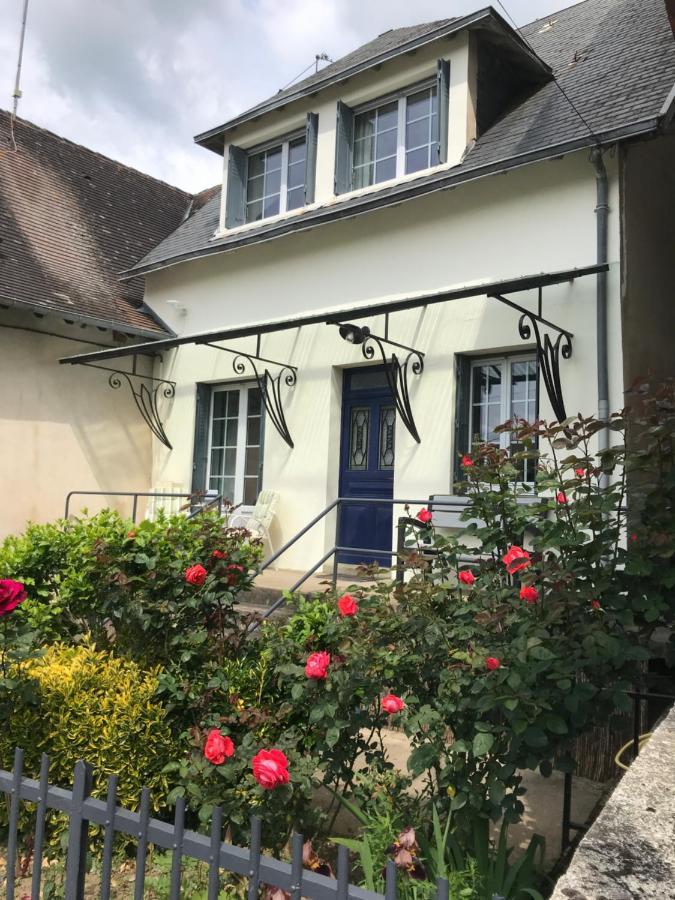 Town House Jumilhac-Le-Grand Villa Екстериор снимка
